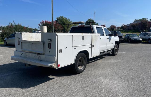 1GB4CYCG5JF277049 - 2018 CHEVROLET SILVERADO C3500 WHITE photo 4