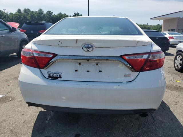 4T1BF1FK0FU918902 - 2015 TOYOTA CAMRY LE WHITE photo 6