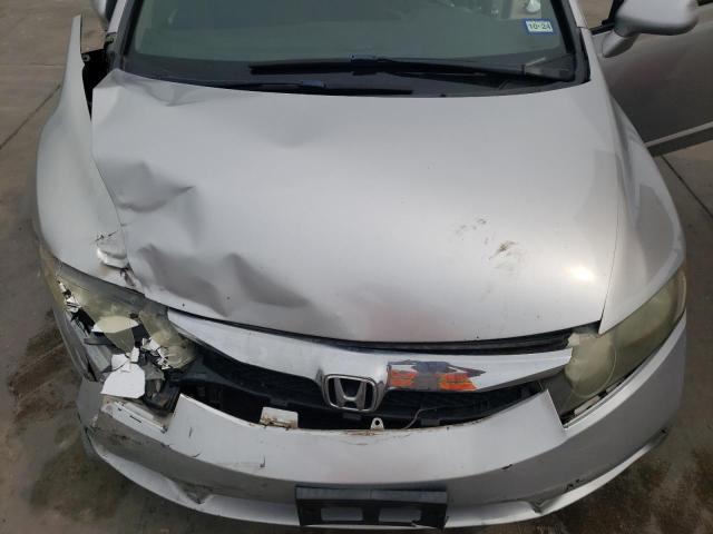 2HGFA1F67BH513769 - 2011 HONDA CIVIC LX-S 银色 照片 11