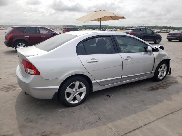 2HGFA1F67BH513769 - 2011 HONDA CIVIC LX-S 银色 照片 3