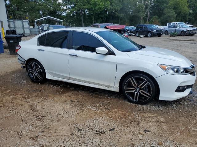 1HGCR2F18HA054006 - 2017 HONDA ACCORD SPORT SPECIAL EDITION WHITE photo 4