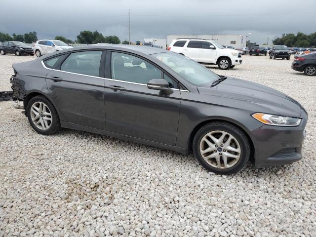 3FA6P0H76GR359537 - 2016 FORD FUSION SE GRAY photo 4