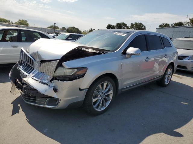 2LMHJ5AT6ABJ22691 - 2010 LINCOLN MKT SILVER photo 1