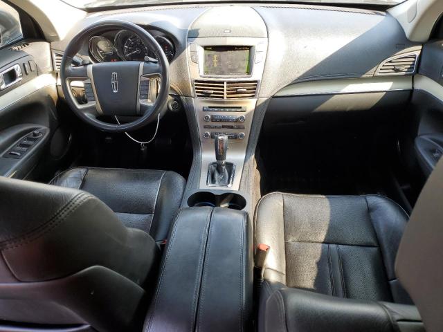 2LMHJ5AT6ABJ22691 - 2010 LINCOLN MKT SILVER photo 8