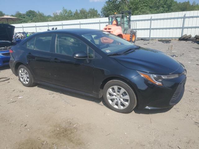 JTDB4MEE0PJ004370 - 2023 TOYOTA COROLLA LE შავი ფოტო 4