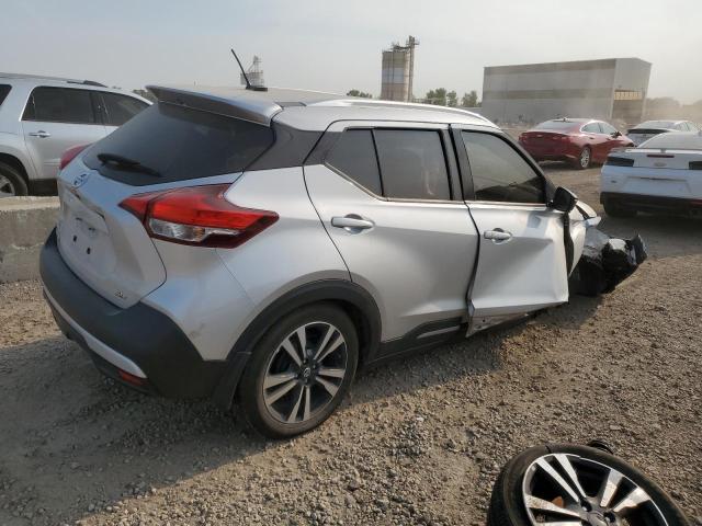 3N1CP5CU5KL520157 - 2019 NISSAN KICKS S SILVER photo 3