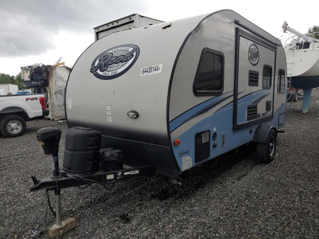 4X4TRPU17KL021471 - 2019 WILDWOOD TRAILER WHITE photo 2