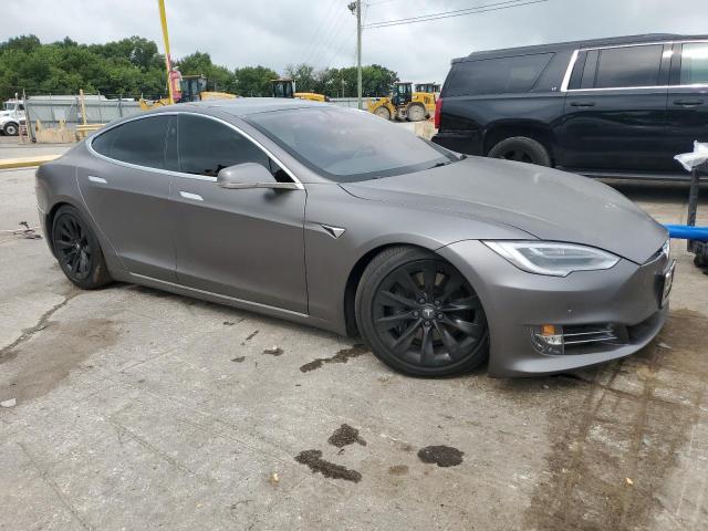 5YJSA1E22LF400279 - 2020 TESLA MODEL S 灰色 照片 4