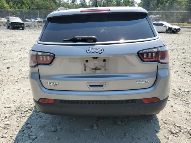 3C4NJDBB8JT402619 - 2018 JEEP COMPASS LATITUDE SILVER photo 6