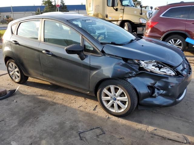 3FADP4EJ9BM216439 - 2011 FORD FIESTA SE GRAY photo 4