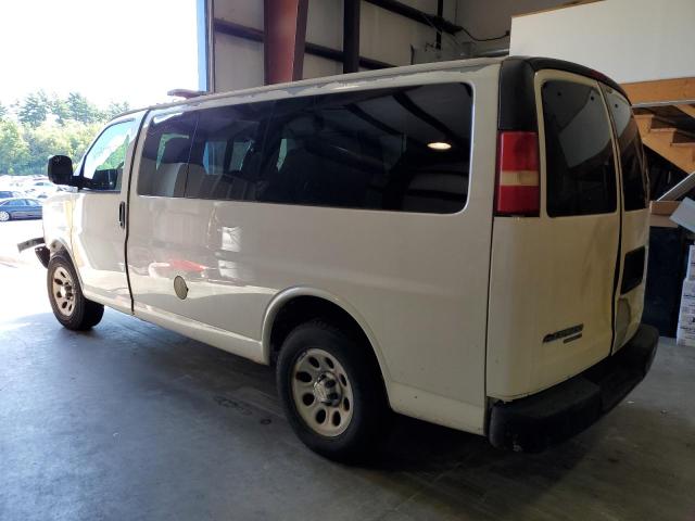 1GNFH154491181915 - 2009 CHEVROLET EXPRESS G1 WHITE photo 2