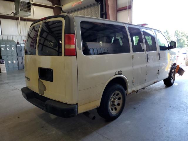 1GNFH154491181915 - 2009 CHEVROLET EXPRESS G1 WHITE photo 3