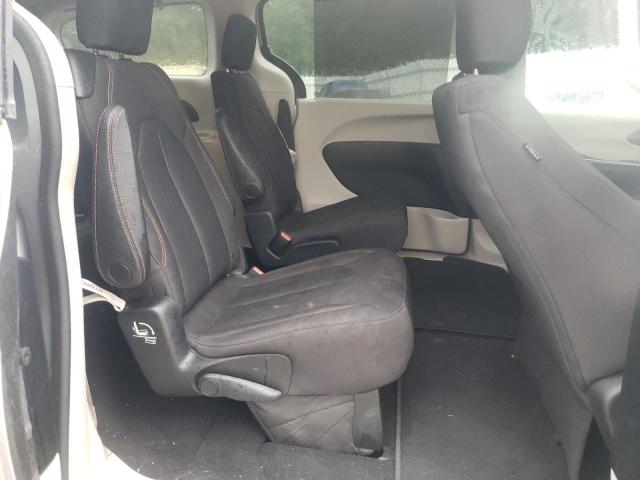 2C4RC1FGXJR155400 - 2018 CHRYSLER PACIFICA TOURING PLUS SILVER photo 11