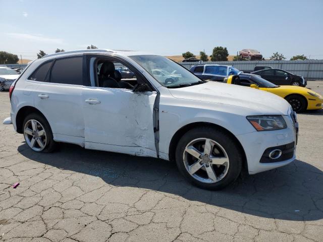 WA1DKAFP1CA124261 - 2012 AUDI Q5 PREMIUM PLUS WHITE photo 4