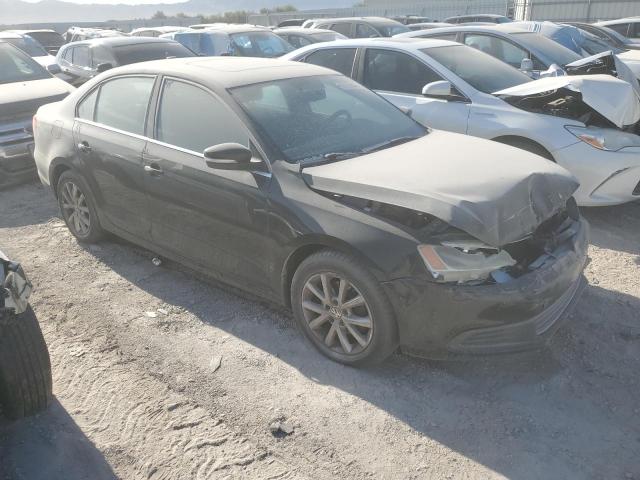 3VWD17AJ2EM393631 - 2014 VOLKSWAGEN JETTA SE BLACK photo 4