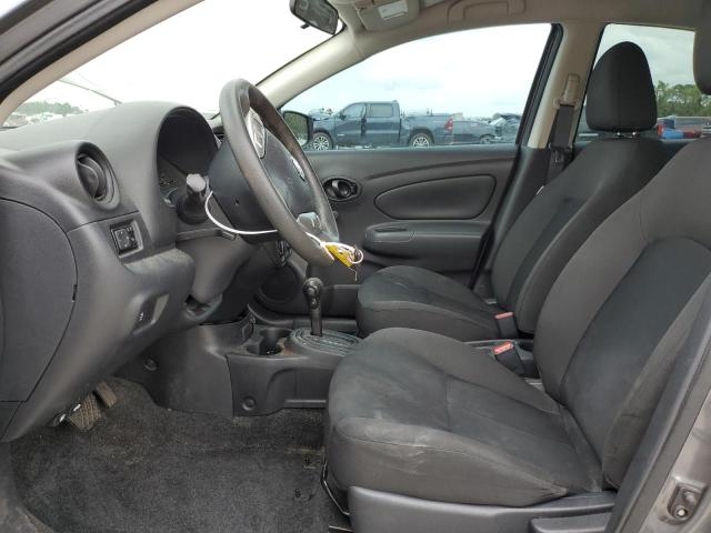 3N1CN7AP2JL801863 - 2018 NISSAN VERSA S GRAY photo 7