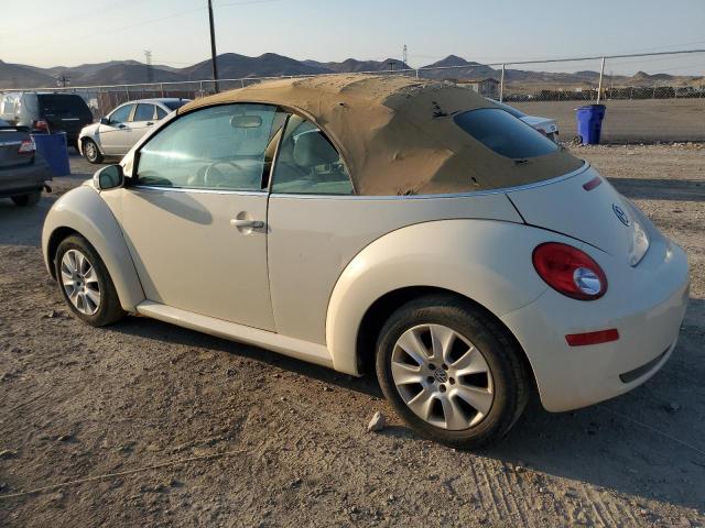 3VWPG31Y88M409711 - 2008 VOLKSWAGEN NEW BEETLE CONVERTIBLE S BEIGE photo 2