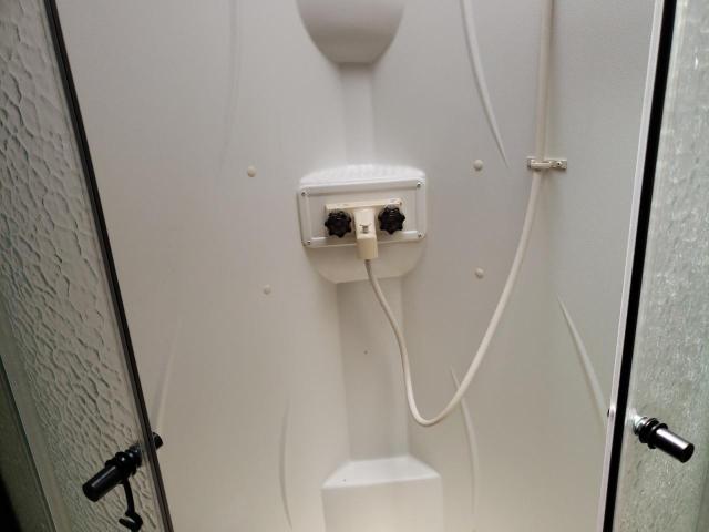 4YDT33227JK411676 - 2018 KEYSTONE PASSPORT WHITE photo 8