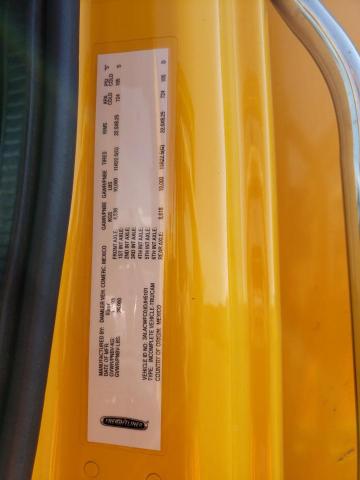 3ALACWFC0JDJH5101 - 2018 FREIGHTLINER M2 106 MEDIUM DUTY YELLOW photo 12