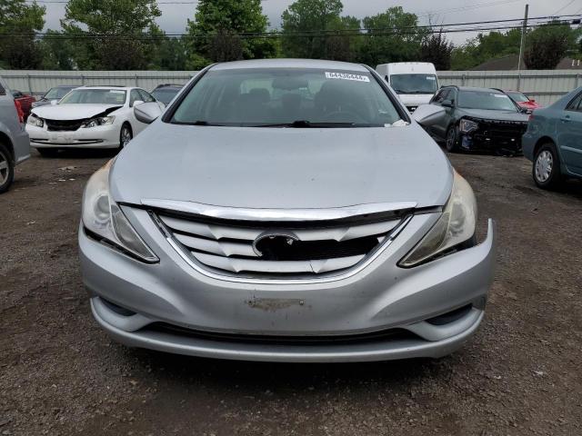 5NPEB4AC4CH312023 - 2012 HYUNDAI SONATA GLS SILVER photo 5