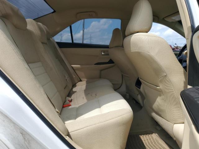 4T1BF1FK5GU545261 - 2016 TOYOTA CAMRY LE WHITE photo 10