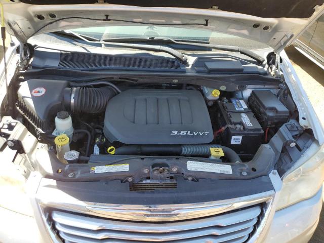 2A4RR8DG9BR713310 - 2011 CHRYSLER TOWN & COU TOURING L SILVER photo 12