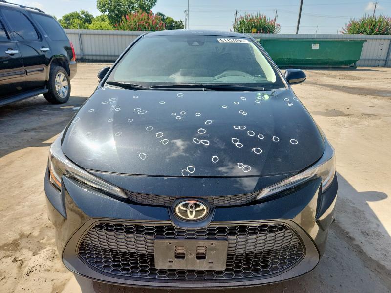 5YFEPMAE4MP233443 - 2021 TOYOTA COROLLA LE BLACK photo 5