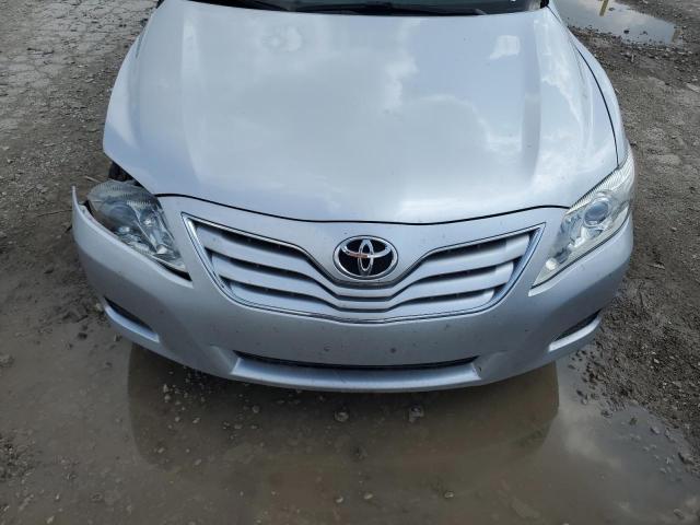 4T4BF3EK3BR095203 - 2011 TOYOTA CAMRY BASE SILVER photo 11