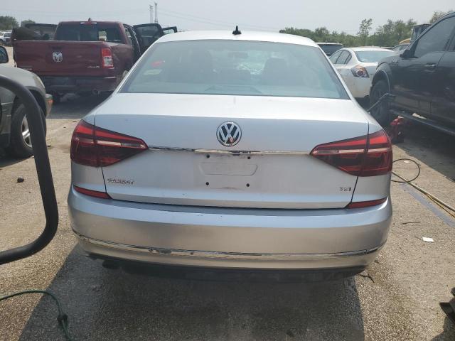 1VWDT7A39HC059940 - 2017 VOLKSWAGEN PASSAT R-LINE Gümüş foto 6