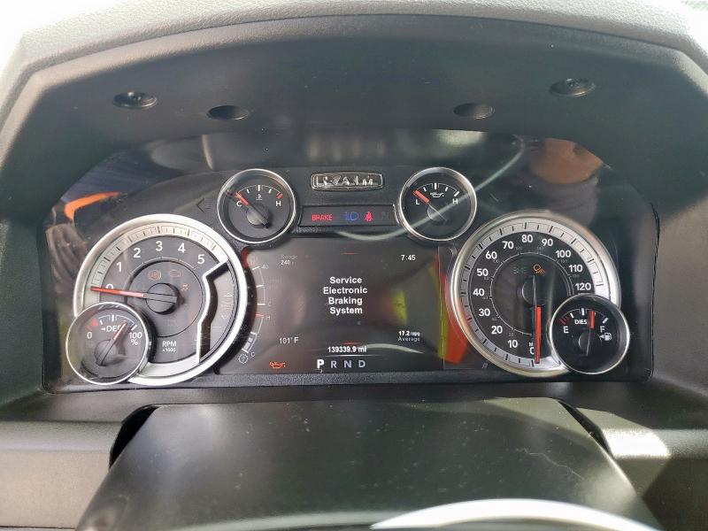 1C6RR6LM1JS229640 - 2018 RAM 1500 SLT Серый фото 9