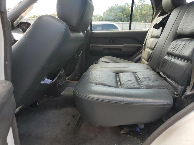 JN8AR05Y2WW225796 - 1998 NISSAN PATHFINDER LE WHITE photo 11