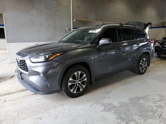 5TDHZRAHXNS558699 - 2022 TOYOTA HIGHLANDER XLE ნაცრისფერი ფოტო 1