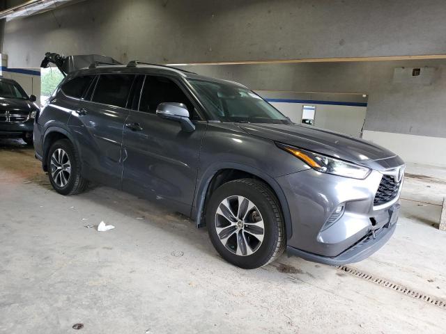 5TDHZRAHXNS558699 - 2022 TOYOTA HIGHLANDER XLE ნაცრისფერი ფოტო 4