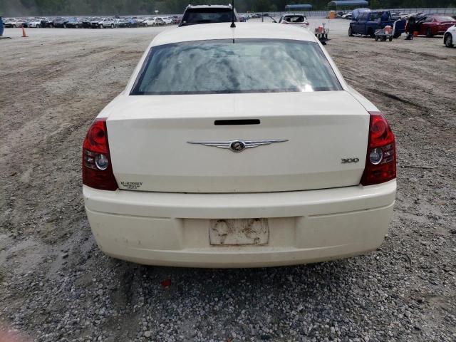 2C3KA43RX8H320851 - 2008 CHRYSLER 300 LX WHITE photo 6