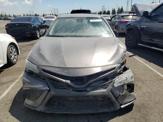 4T1G11AK5PU756875 - 2023 TOYOTA CAMRY SE NIGHT SHADE GRAY photo 5