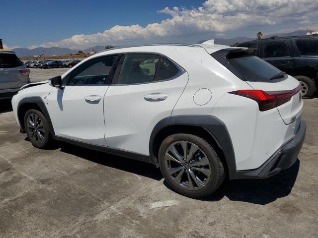 JTHR3JBH8L2023301 - 2020 LEXUS UX 200 WHITE photo 2