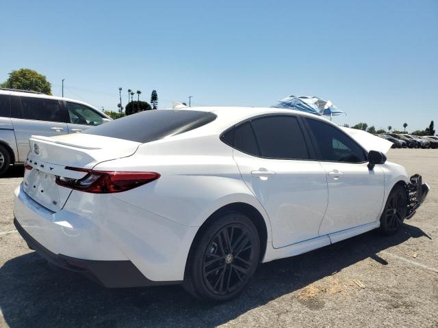 4T1DAACK4SU591832 - 2025 TOYOTA CAMRY XSE WHITE photo 3