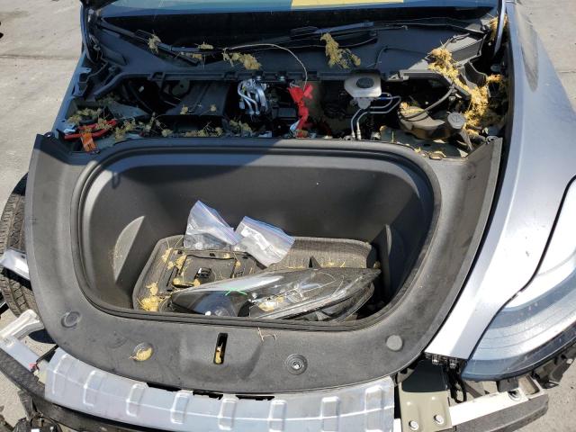 7SAYGAEE1RF170717 - 2024 TESLA MODEL Y رمادي صورة 11