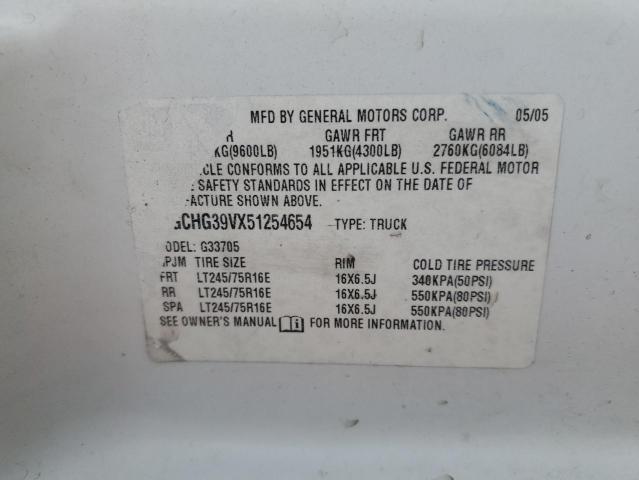 1GCHG39VX51254654 - 2005 CHEVROLET EXPRESS G3 WHITE photo 13