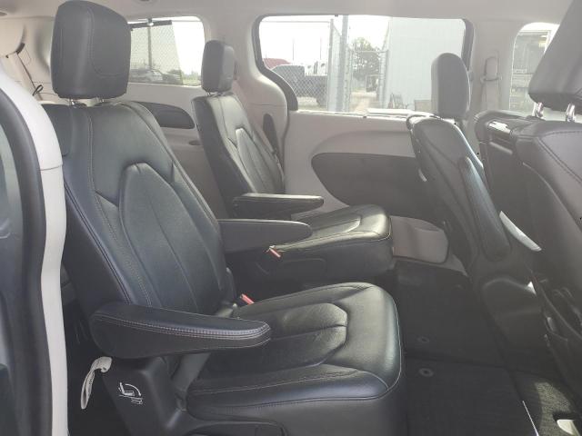 2C4RC1EG6HR721175 - 2017 CHRYSLER PACIFICA TOURING L PLUS SILVER photo 11