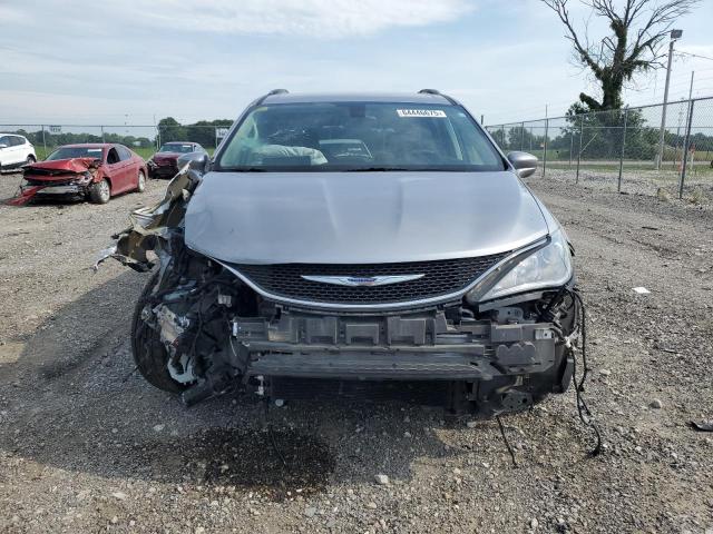 2C4RC1EG6HR721175 - 2017 CHRYSLER PACIFICA TOURING L PLUS SILVER photo 5