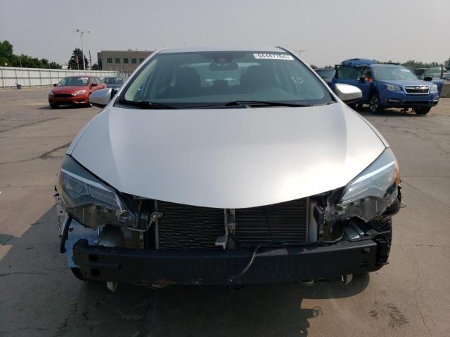 5YFBURHE7JP754439 - 2018 TOYOTA COROLLA L SILVER photo 5