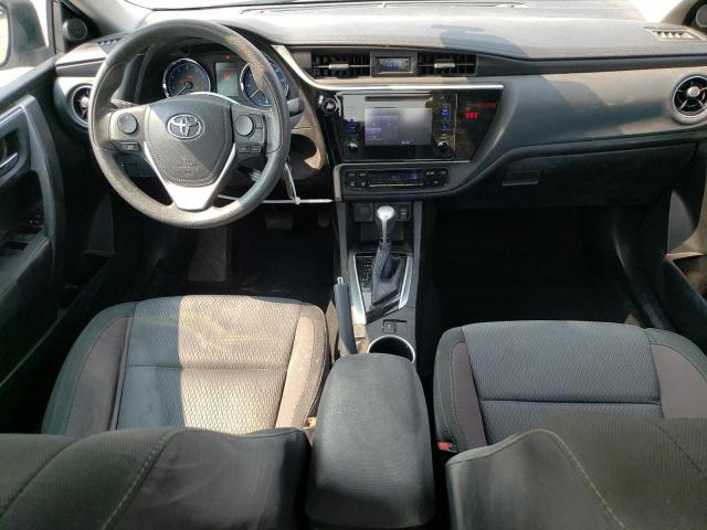 5YFBURHE7JP754439 - 2018 TOYOTA COROLLA L SILVER photo 8