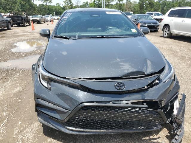 5YFS4MCE6RP176579 - 2024 TOYOTA COROLLA SE 灰色 照片 5