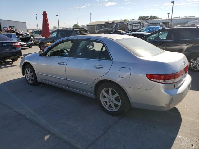 1HGCM66553A014015 - 2003 HONDA ACCORD EX SILVER photo 2