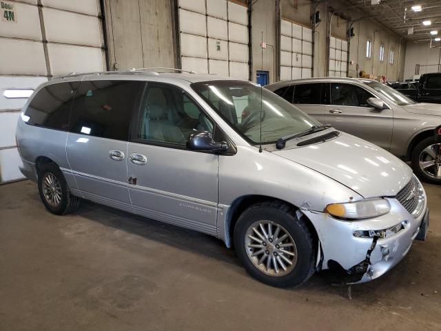 1C4GT64L0YB676445 - 2000 CHRYSLER TOWN & COU LIMITED SILVER photo 4