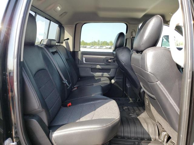 3C6UR5DL4JG370560 - 2018 RAM 2500 SLT შავი ფოტო 10