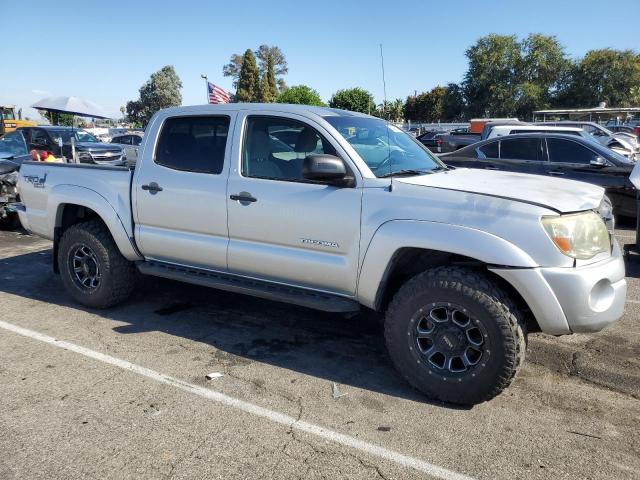 5TEJU62N29Z605641 - 2009 TOYOTA TACOMA DOUBLE CAB PRERUNNER SILVER photo 4