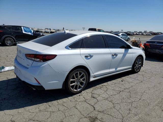 5NPE34AB2JH693971 - 2018 HYUNDAI SONATA SPORT WHITE photo 3