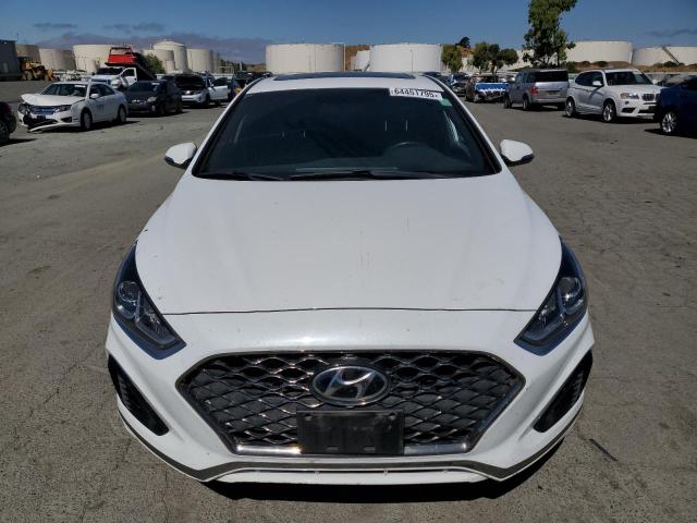 5NPE34AB2JH693971 - 2018 HYUNDAI SONATA SPORT WHITE photo 5